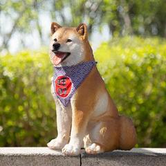 ペットの犬の模型の樹脂の彫刻をシミュレーションします。