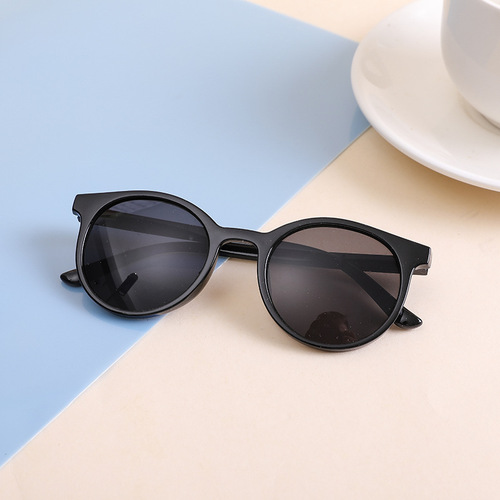 Trendy Street Style Catwalk Glasses Children's Sunglasses Jelly Color Trendy Personalized Sunglasses Beach Glasses Manufacturer Delivers