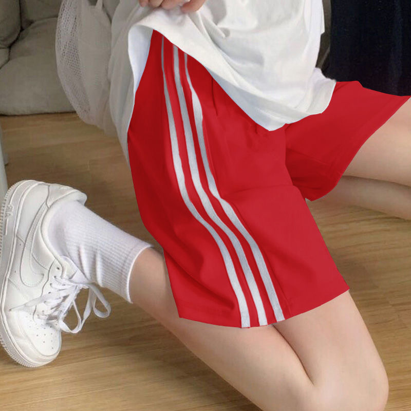 흰색 줄무늬 쇼츠 3개 빨간색