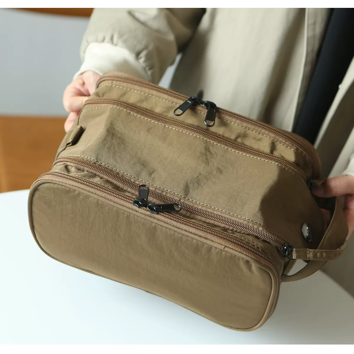 定制新款大容量化妆包尼龙洗漱包高档女式旅行超大收纳包