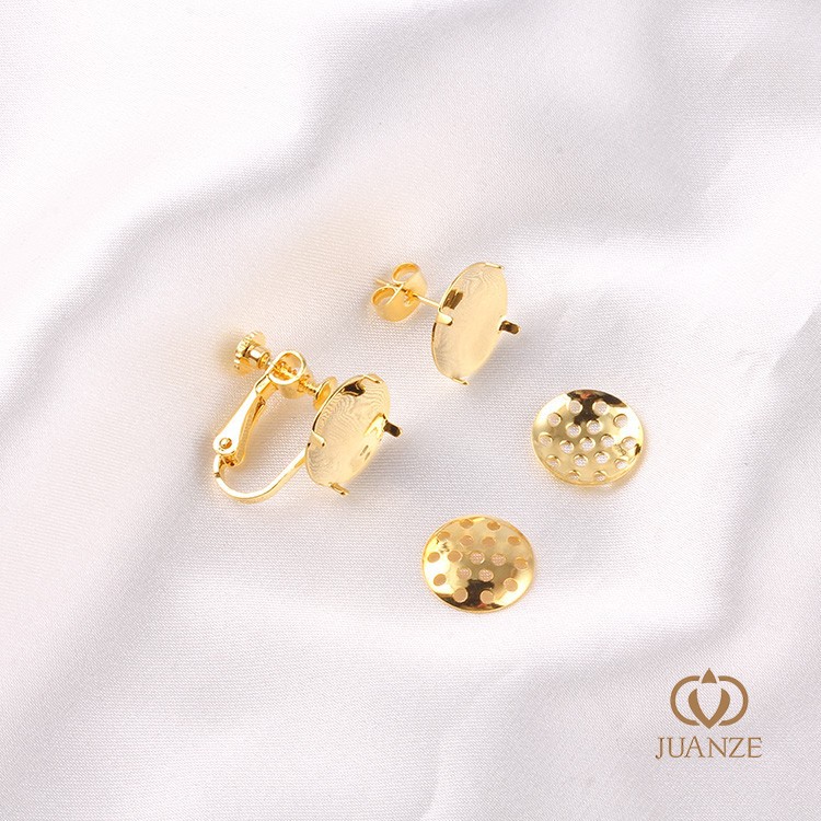 Earrings with beads