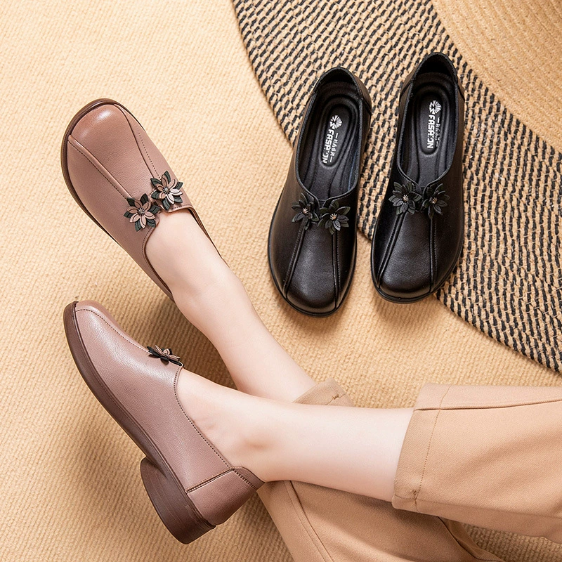Старые мужские туфли, удобные мягкие однослойные туфли, женские туфли из натуральной кожи, кожаные туфли в этническом стиле в стиле ретро, туфли для мам среднего и пожилого возраста, с мягкой подошвой, Нескользящие