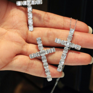 Europe and the United States cross-border supply of 18k ladder square diamond cross simple style popular jewelry necklace pendant jewelry