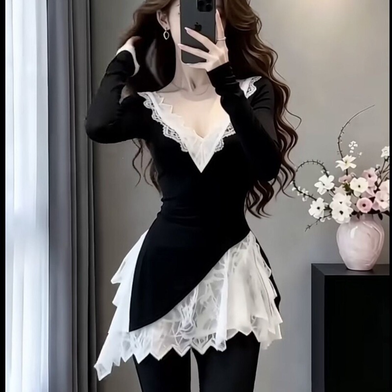 Black lace patchwork V-neck long-sleeve dress for women, autumn style, elegant and alluring, waist-cinching, slimming short dress 2026