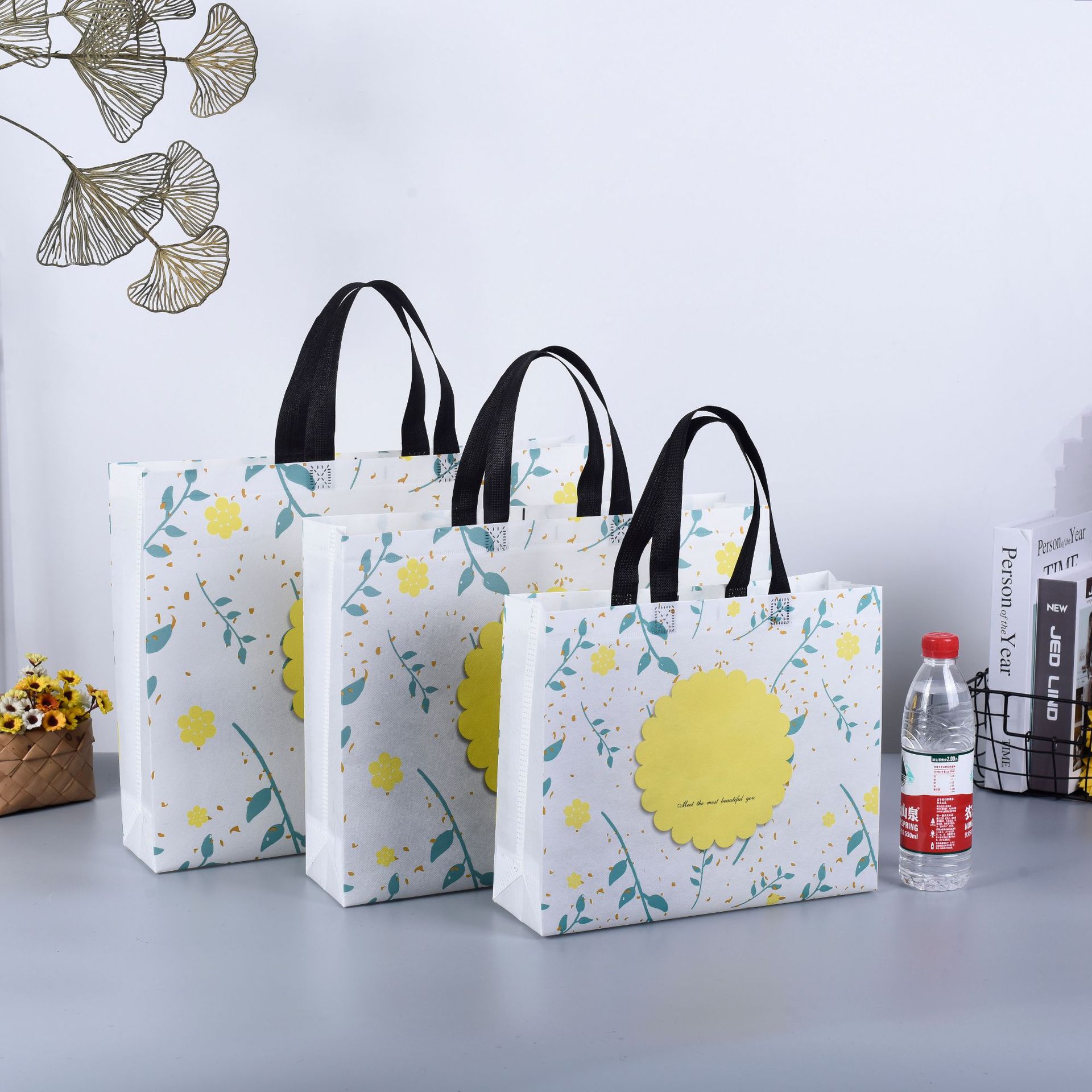 Tienda de ropa para mujeres a medida, centro comercial, tienda de ropa, bolsa de mano de compras, prensa en caliente, publicidad, bolsa no tejida laminada, personalización