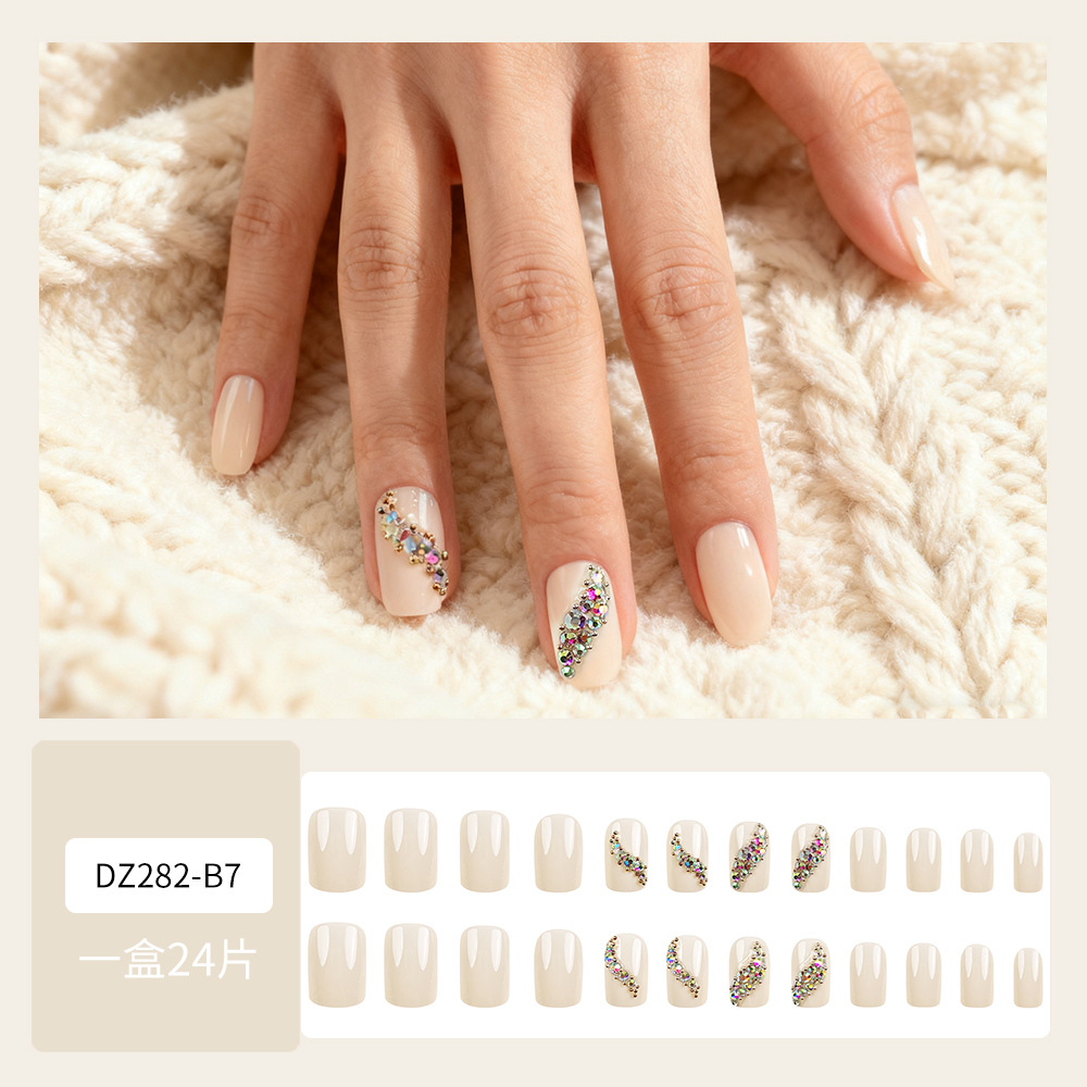 Ventas transfronterizas de diamante blanco puro manicure elegante brillante viento de desgaste de uñas de cabeza plana 24 piezas de parche de uñas falso