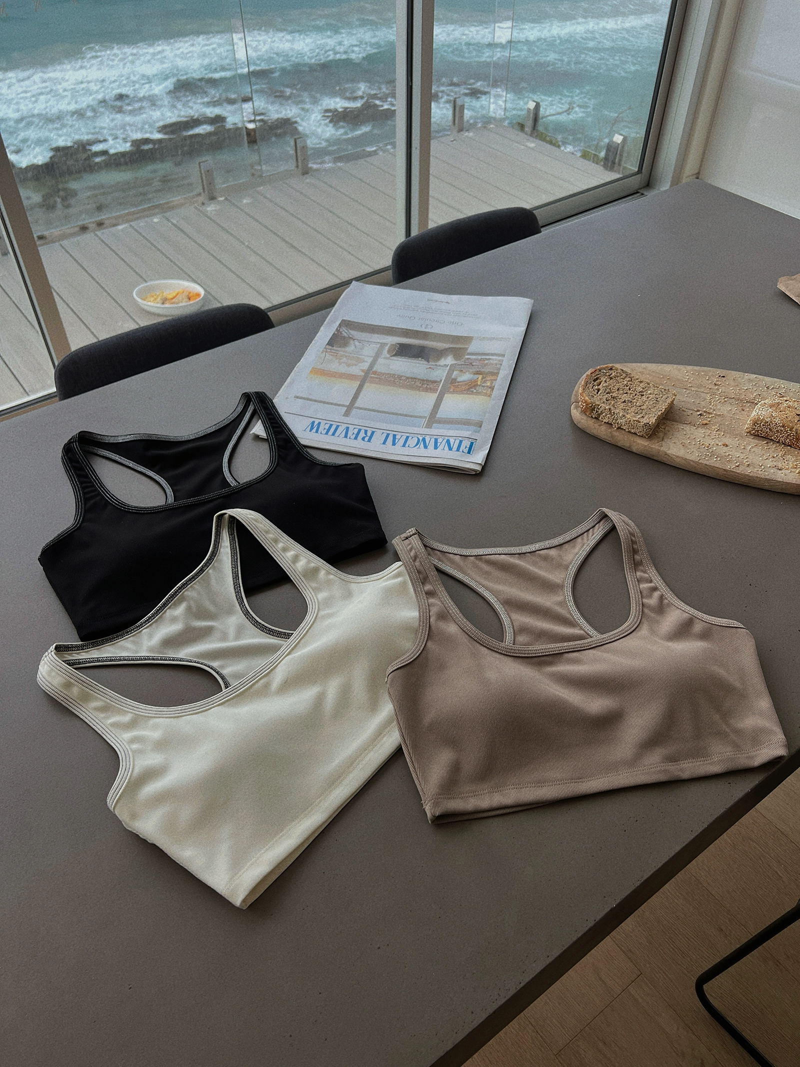 MOERSHOP одинаковый спортивный фитнес-топ для йоги с красивым бюстгальтером на спине, встроенное нижнее белье для женщин