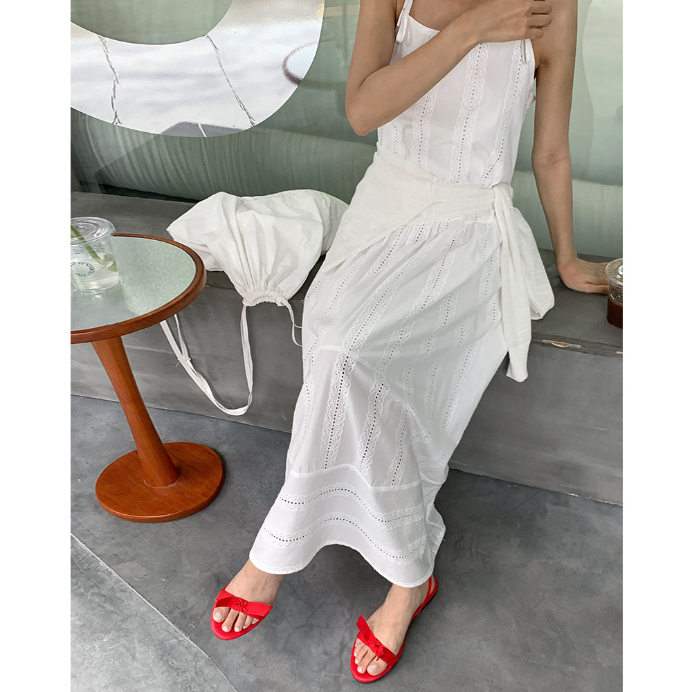 Dress sleevless
