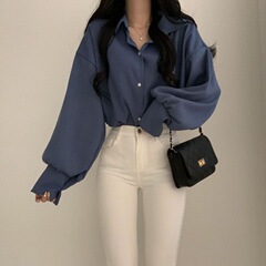 パフスリーブ、ラペル、プロ仕様の白シャツ、女性デザイン、春と秋の大きいサイズのインナーレイヤリングシャツ