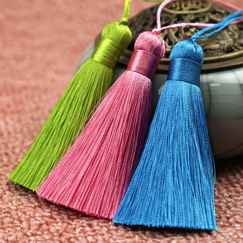 Fat 8cm short tassel polyester ice silk small tassel Chinese knot bookmark hanging tassel antique clothing tassel wholesale