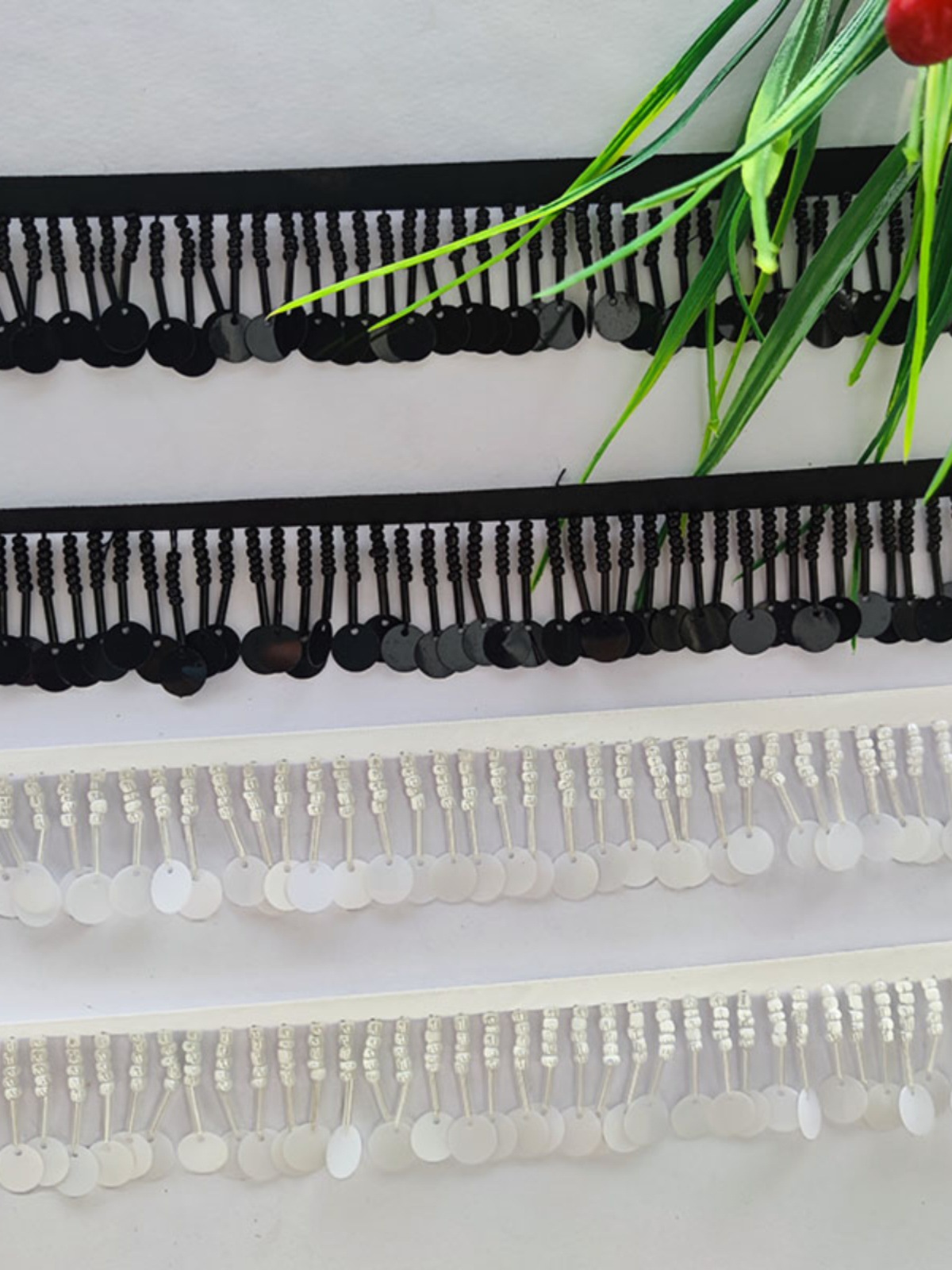 3CM奶白色珠管亚光圆珠片服装辅料装饰手工订珠带花边DIY流苏