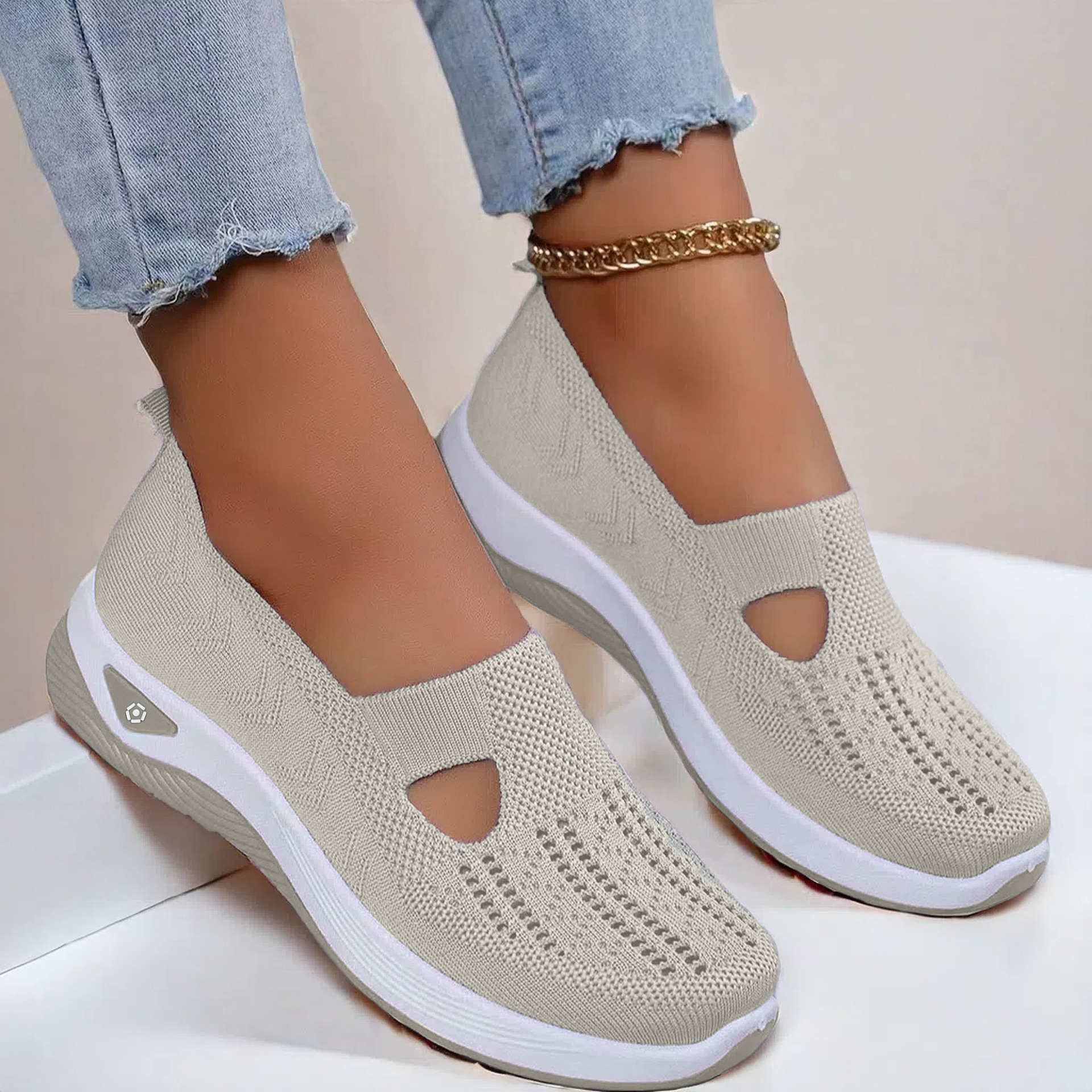 Zapatos de mamá, sandalias transpirables de verano, zapatos de suela blanda antideslizantes para personas mayores, zapatos casuales para mujer, zapatos para caminar para personas de mediana edad y mayores