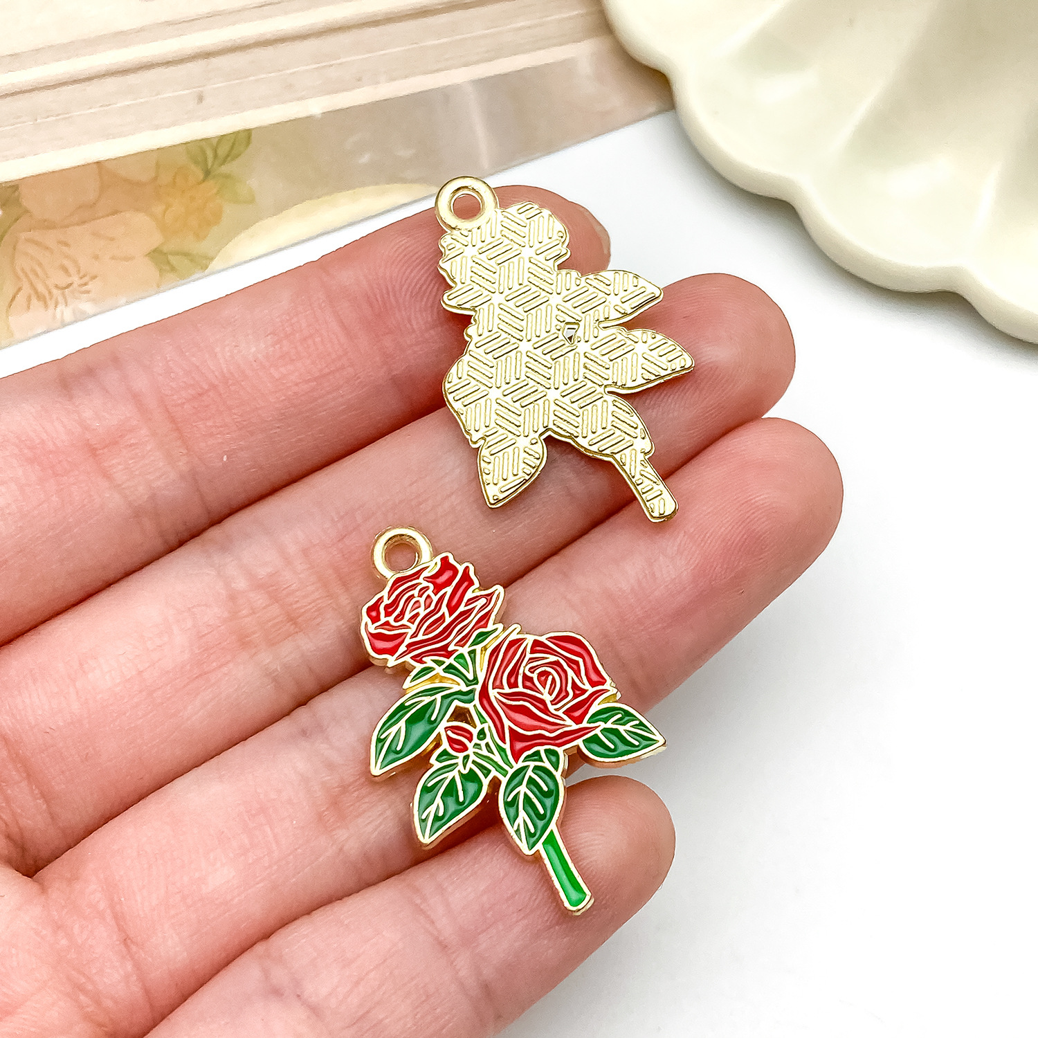 23482-YP-kc金红色滴油锌合金玫瑰花带树枝树叶30x