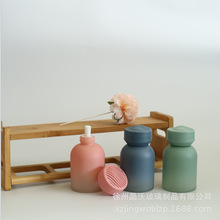 新款车载香薰瓶彩色汽车香水摆件香氛扩香空瓶吊钟圆柱玻璃瓶批发