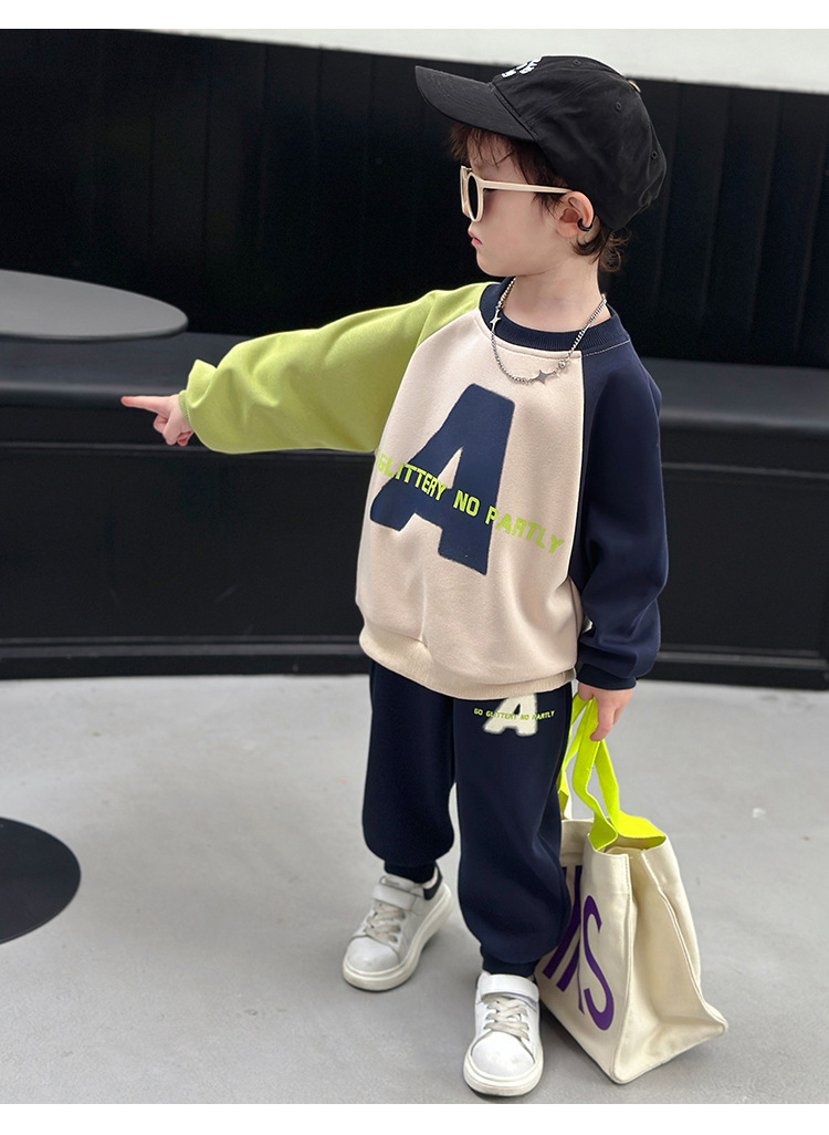 Dětské oblečení Malé a střední děti, ležérní volný módní top s písmeny, módní sada dvou sad_voghion.com