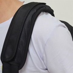 減量ショルダーパッドリュックサック減圧ショルダーストラップ幅を広くして減量します。