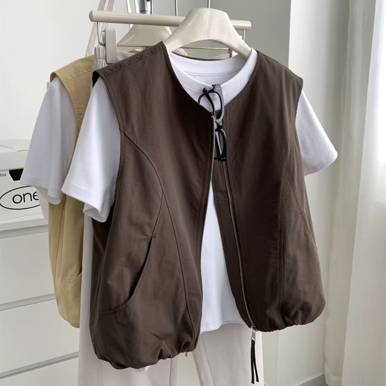 New Spring Casual Vest for Middle and Large Children, Sleeveless Round Neck Vest, Layering Essential for February, April, and August