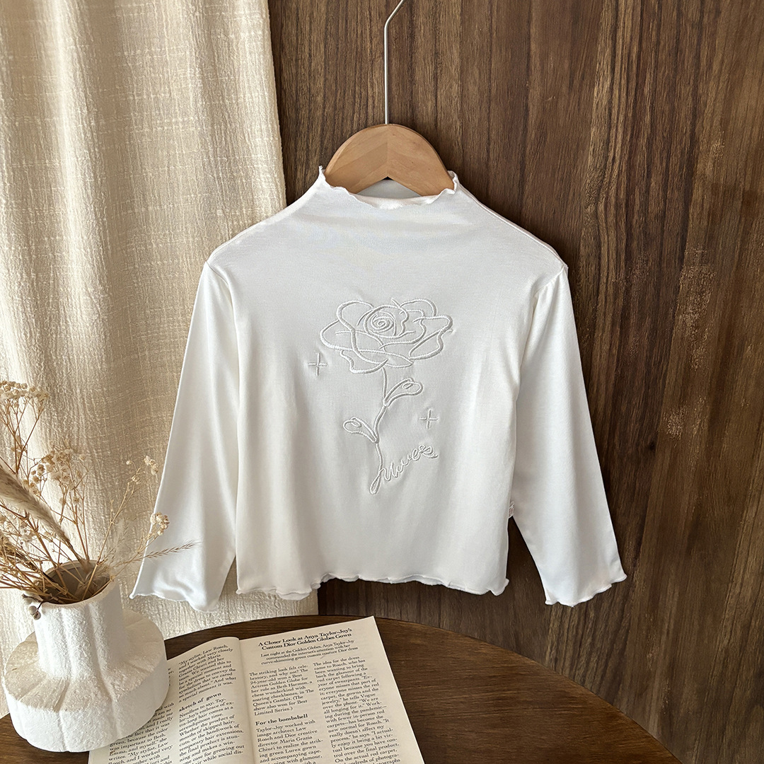 Camiseta de niñas camiseta de manga larga camiseta de bebé camiseta de manga larga camiseta de moda delgada camiseta de manga larga caliente