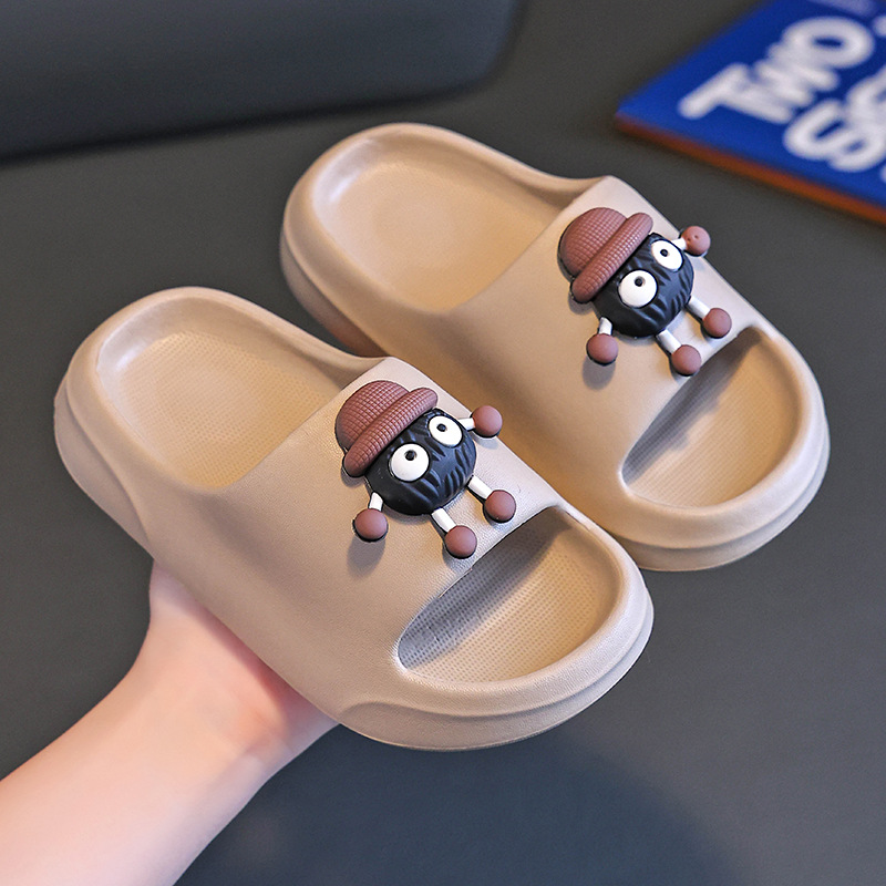 2025 new children's slippers cute pet boy cartoon summer indoor non-slip bathroom little girl baby sandals