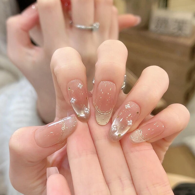 Yuanxi's Popular Wearable Nails with a Pure and Luxurious Style, Handmade Nail Pieces with French White Edges and Rhinestone Gradient Fake Nails Yuanxi's Popular Wearable Nails with a Pure and Luxurious Style, Handmade Nail Pieces with French White Edges and Rhinestone Gradient Fake Nails