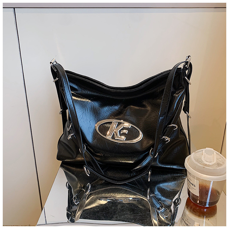 Tragbare, modische Strukturtasche mit großem Fassungsvermögen für Damen, neue Pendler-Einkaufstasche, einfache Achseltasche für alle Gelegenheiten, 2023_voghion.com