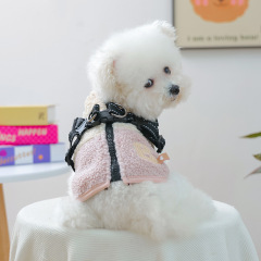 宠物衣服秋冬新款小型犬幼犬快乐狗猫保暖舒适羔羔绒拼色牵引马甲