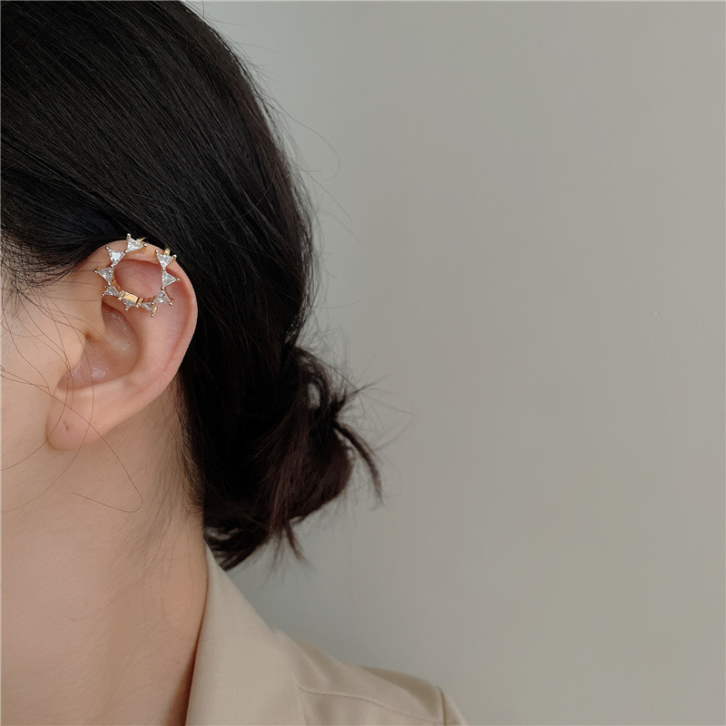 Fashion Triangle Zircon Ear Bone Clip display picture 11