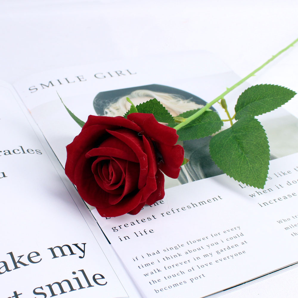 Simulación de rosas de tela de terciopelo único cascada de flores de pared de flores de diseño de fondo decoración de red rosas rojas