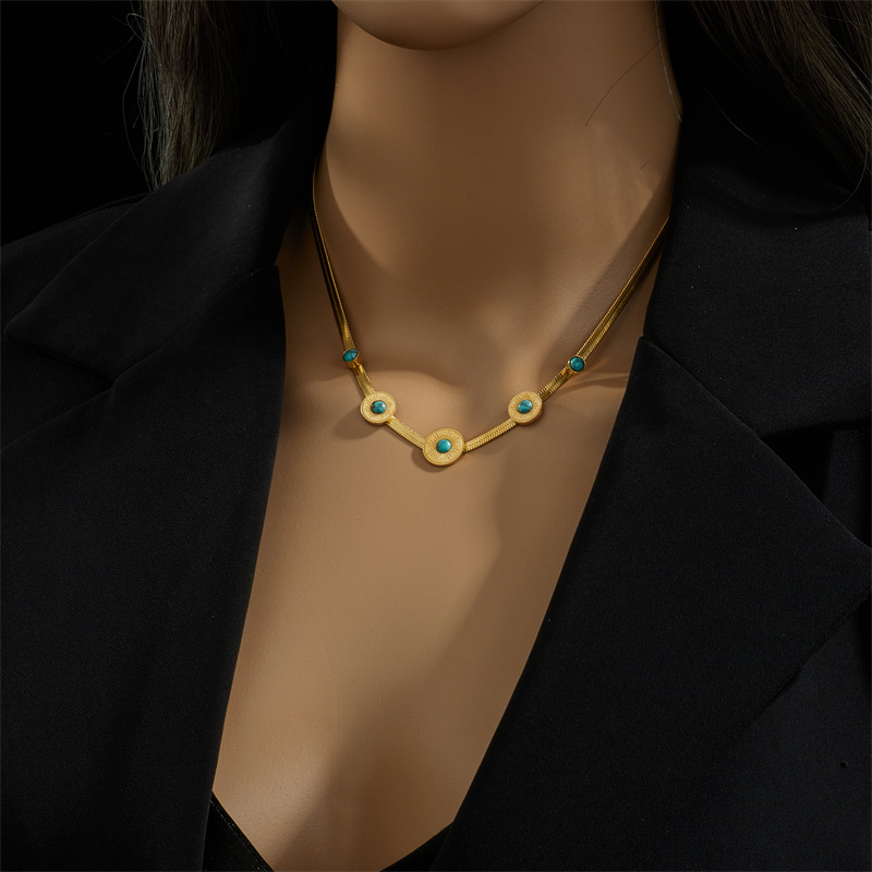 Fashion Round Oval Titanium Steel Inlay Turquoise Necklace 1 Piece display picture 4