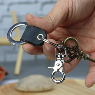 Design keychain, direct factory sales, Birthday gift, with your logo imprint