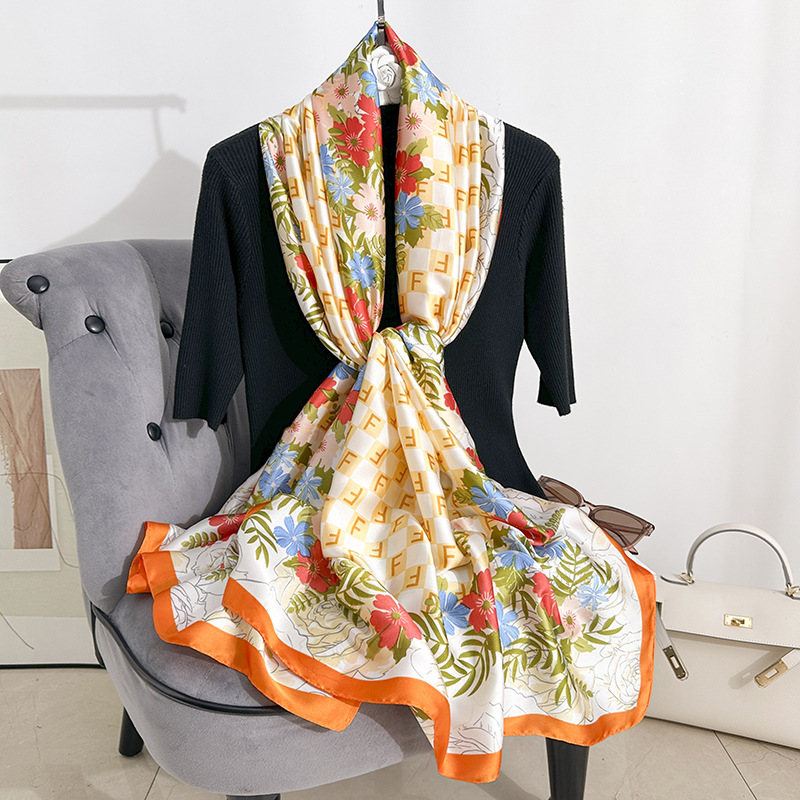 Nueva bufanda de seda con estampado naranja para mujer, moda coreana, seda de imitación, chal de protección solar de primavera y verano, bufanda de gasa exterior, toalla de playa
