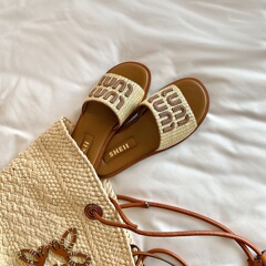 秒發！蘇茵茵同款鞋阿miu度假編織平底沙灘拖鞋女涼拖鞋外穿