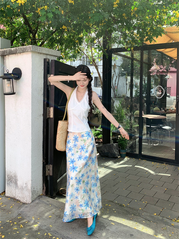 海边度假穿搭套装甜辣妹蕾丝挂脖吊带上衣女夏季碎花半身裙两件套|undefined