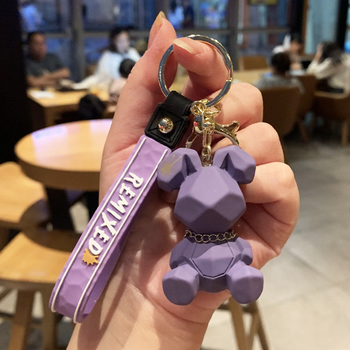 Cut-out resin little rabbit keychain for women, exquisite backpack pendant, creative car keychain, cute cartoon ornament