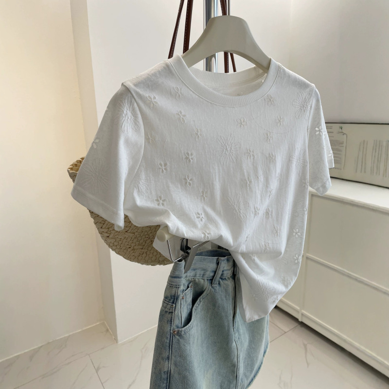 Cross-Border White Plus Size 120kg Korean Style Hollow-Out Floral Embroidery Summer Slimming Jacquard Short-Sleeve T-Shirt Women's Trendy Hot Item Cross-Border White Plus Size 120kg Korean Style Hollow-Out Floral Embroidery Summer Slimming Jacquard Short-Sleeve T-Shirt Women's Trendy Hot Item