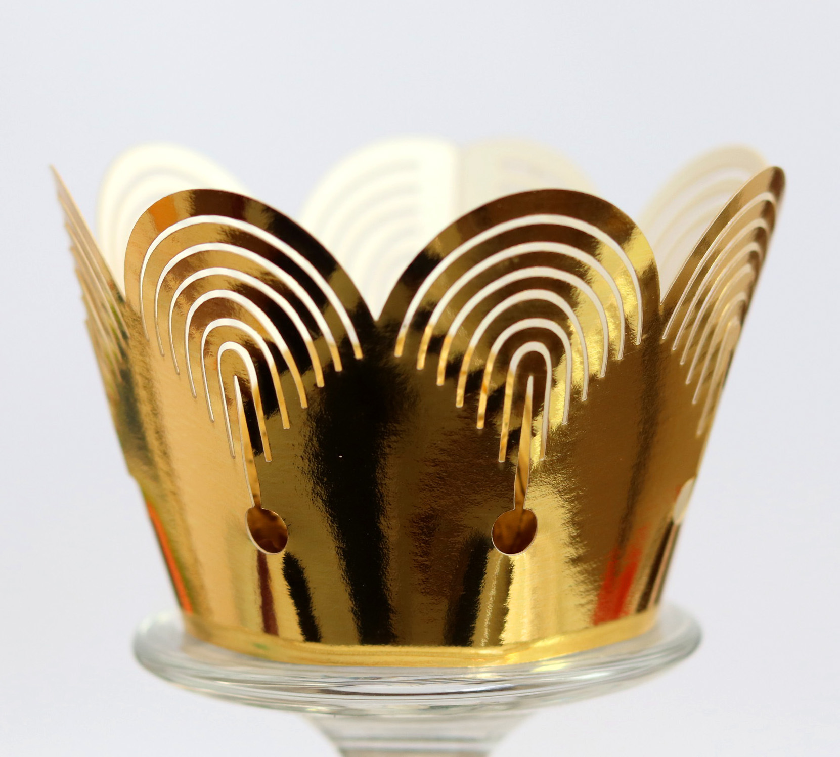 情人节蛋糕纸围边 激光镂空纸杯花边 反光金色爱心 浙江工厂批发