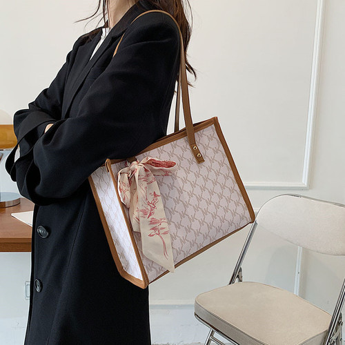 Large-capacity silk scarf bag for women  new trendy fashion shoulder bag Internet celebrity tote bag texture bag for women under the arm