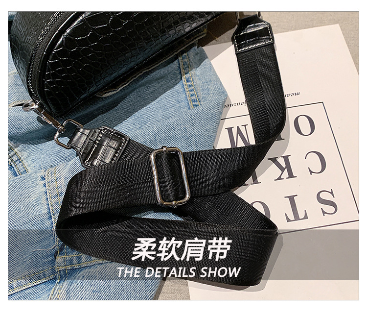 Fashion Solid Color Soft Leather Chest Bag Strap Crocodile Pattern Crossbody Bags display picture 33