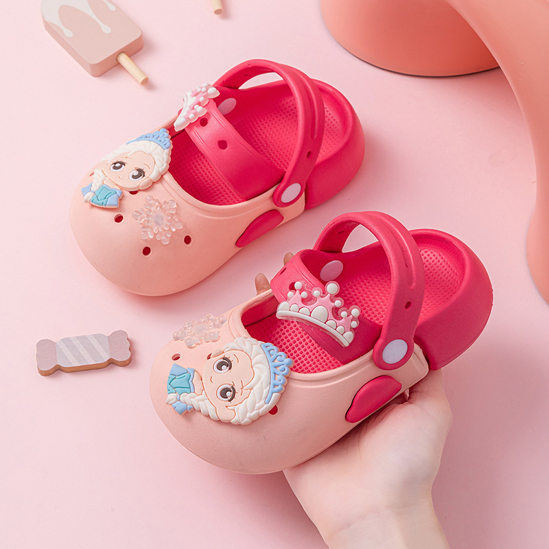 Princess Girls' Sandals 2026 New Style Non-Slip Soft Sole Little Girl Cartoon Cute Children's Shoes Baby Beach Sandals Princess Girls' Sandals 2026 New Style Non-Slip Soft Sole Little Girl Cartoon Cute Children's Shoes Baby Beach Sandals