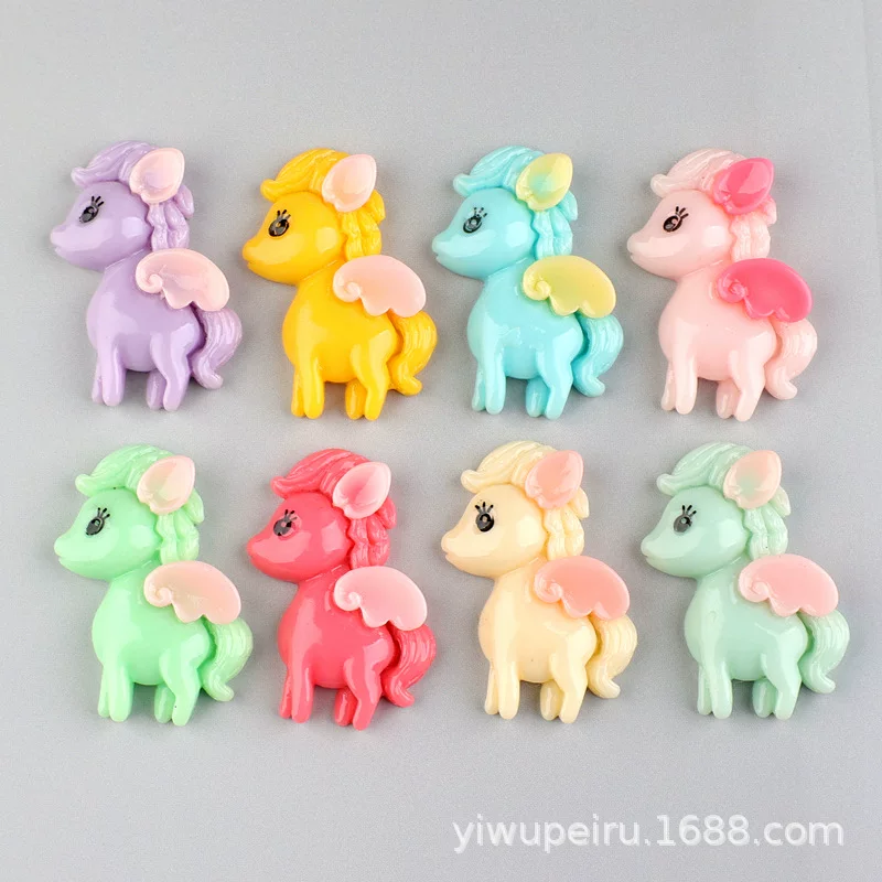 Cartoon pony, cream phone case with accessories, children's hairgrip, material, handmade