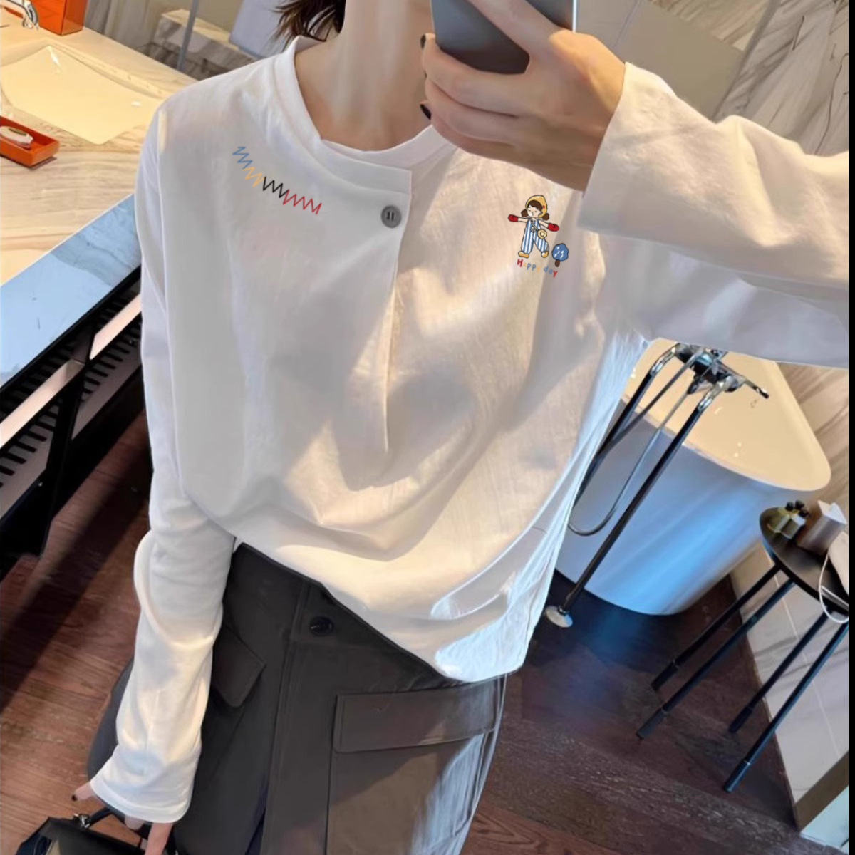 White Long-Sleeved T-Shirt for Women 2025 Early Autumn New Design One-Button Half-Open Collar Slimming Look and Flesh-Covering Pure Cotton Top