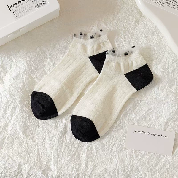 064【White + Black dots on socks】