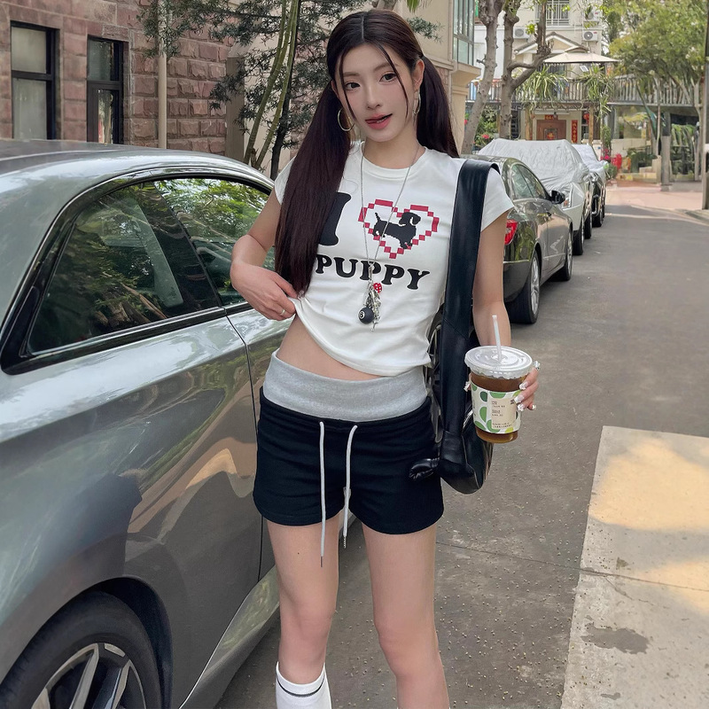 American Casual Sports Shorts for Women in Summer with Contrasting Color Splicing Design and Slim Waistband for Hot Girls to Cover Their Buttocks