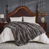 Leopard gray