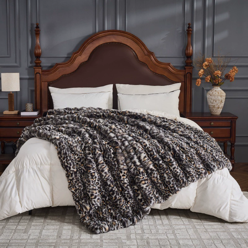 Duvet double-sided sofa blanket, thickened imitation rabbit fur bubble plush, multi-size