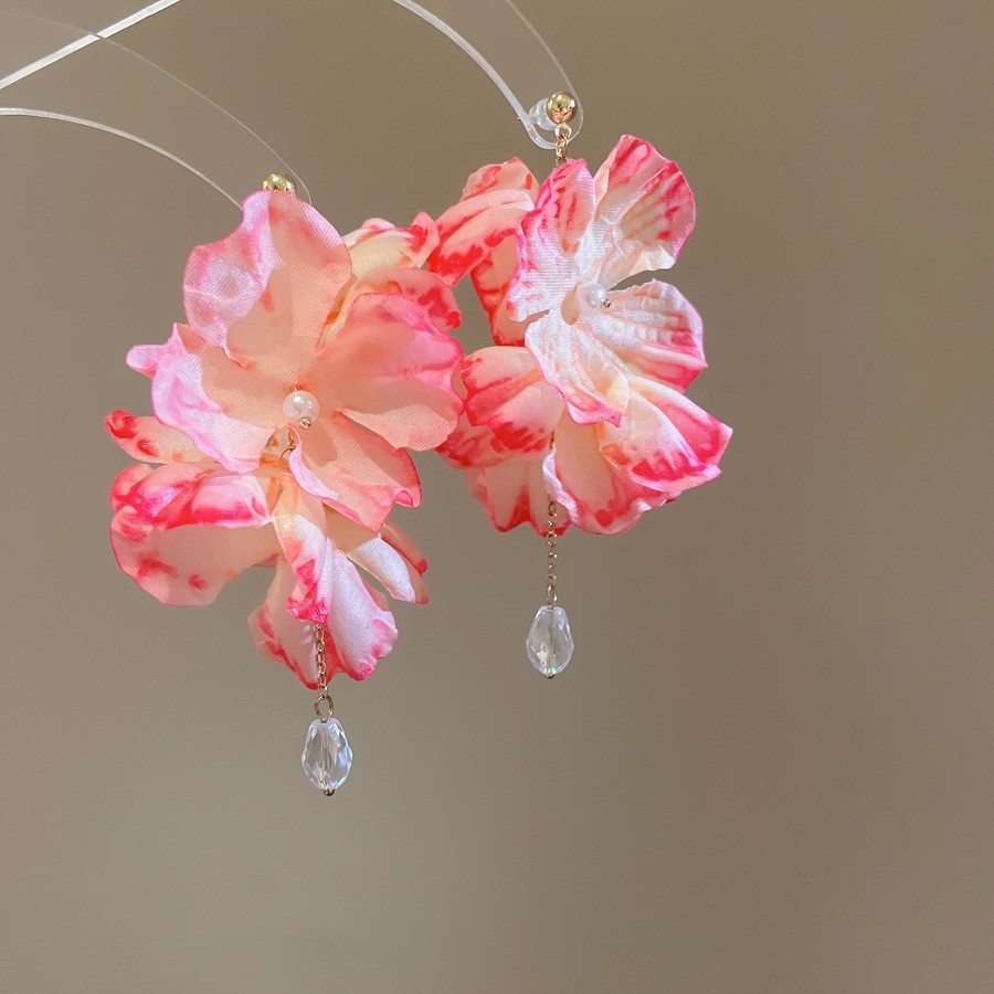 Pendientes de borla de flores de gasa de aguja de plata Pendientes de dopamina de bosque dulce Pendientes de todo fósforo de tendencia de nicho Mujeres al por mayor