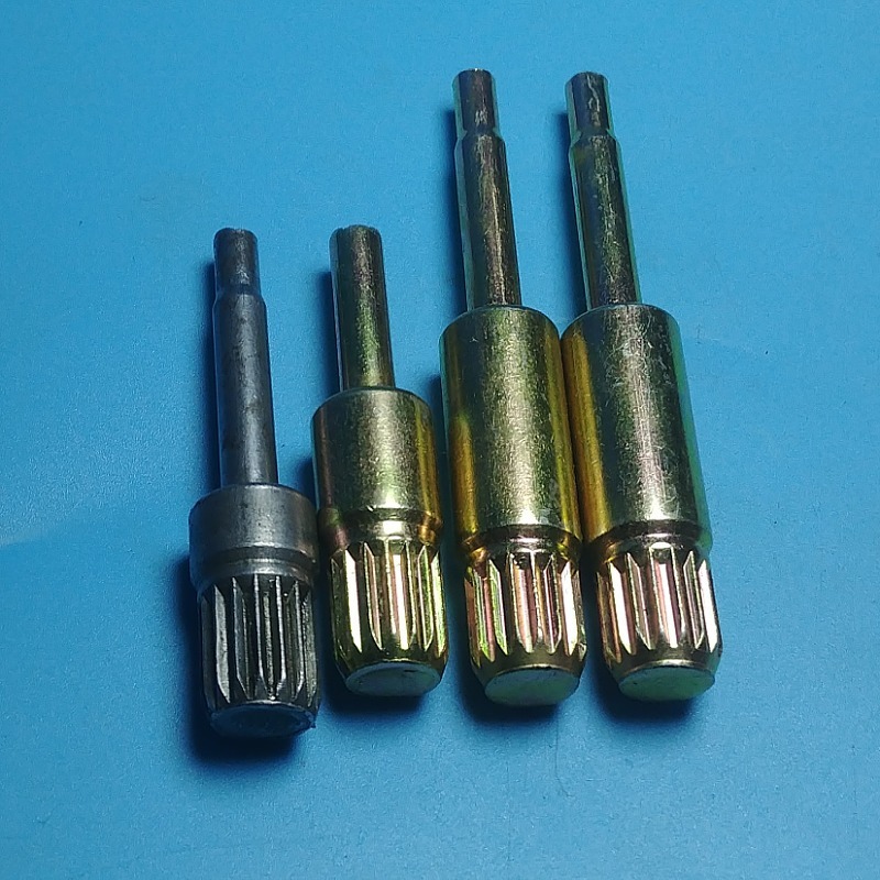 非标脚轮螺栓异形件多工位冷镦件多工位高强度螺栓新能源汽车配件