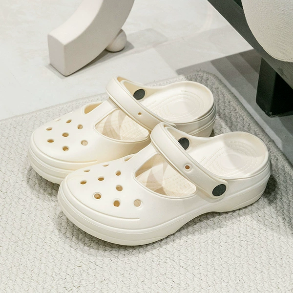 5590-Solid color white