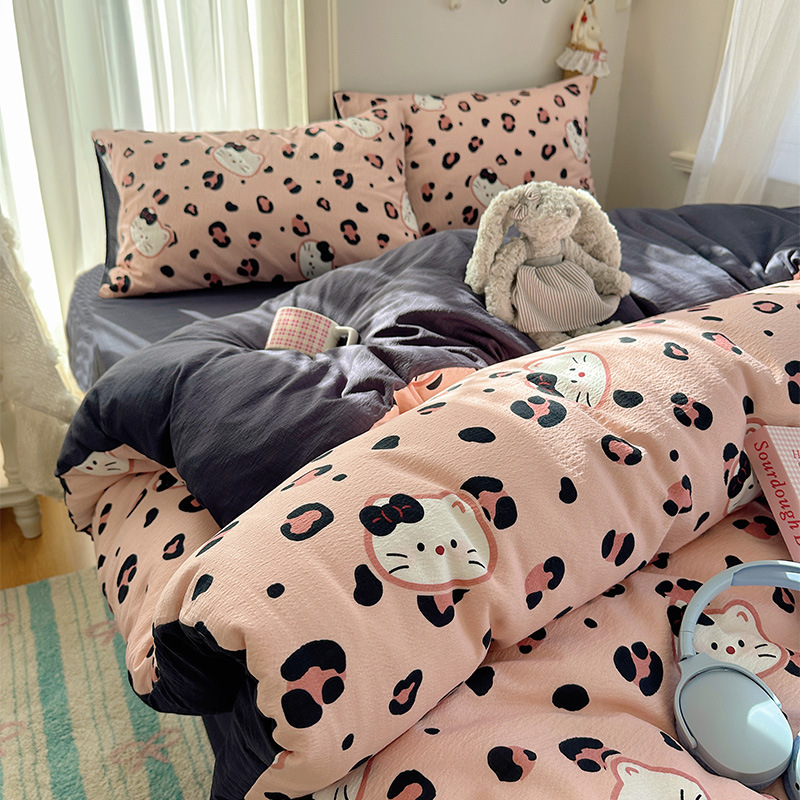 Cama de algodón de cuatro piezas A clase madre y bebé dormir desnudo pro piel sábanas de cama de algodón puro Kasa dormitorio dibujos animados lindos tres piezas 4