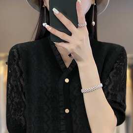 2024夏季新款短袖t恤女士蕾丝花边设计感小众别致V领开衫宽松薄款